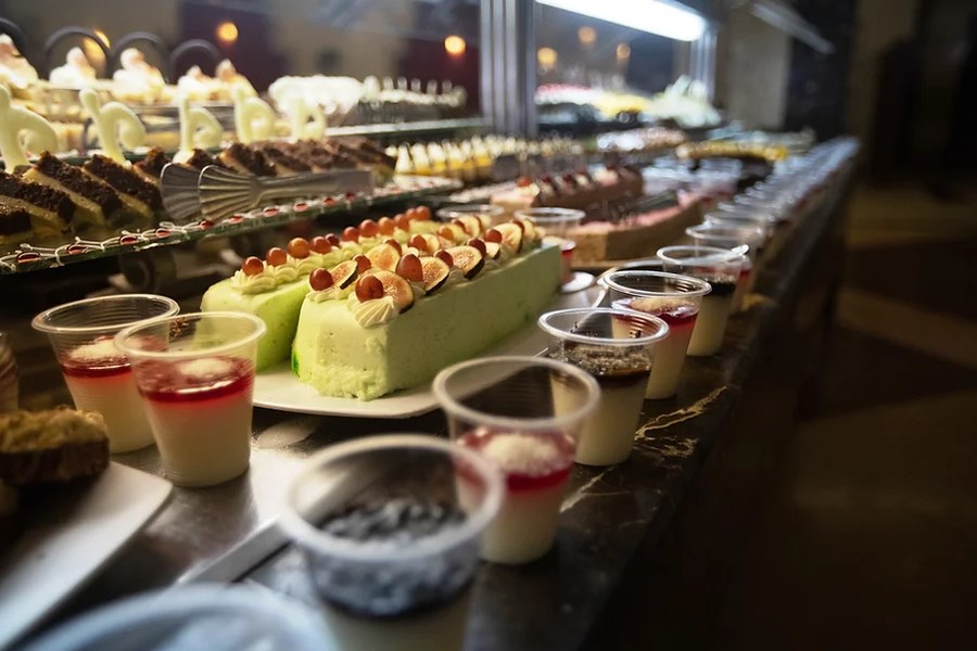 FOOD COURT