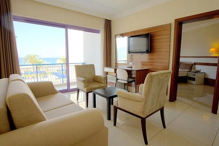 Le Monde Beach Resort