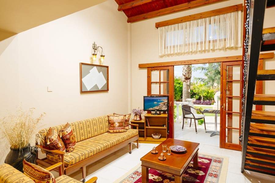 Almond Hotel