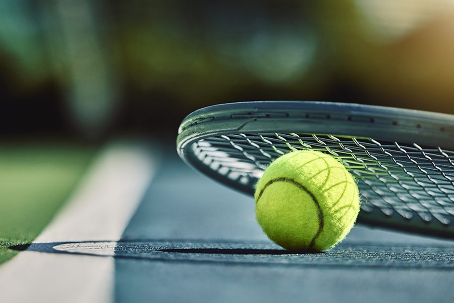 Tenis