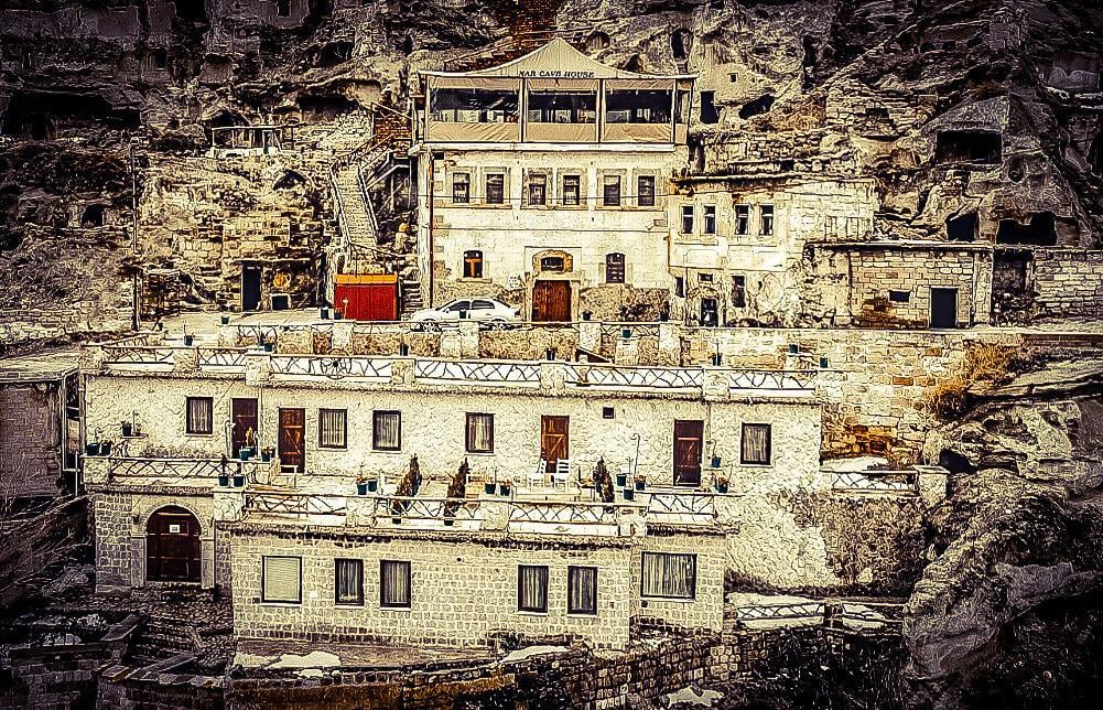 Nar Cave House