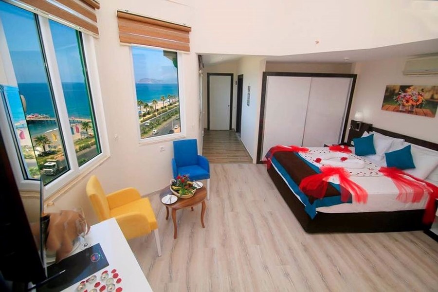 Klas More Beach Hotel