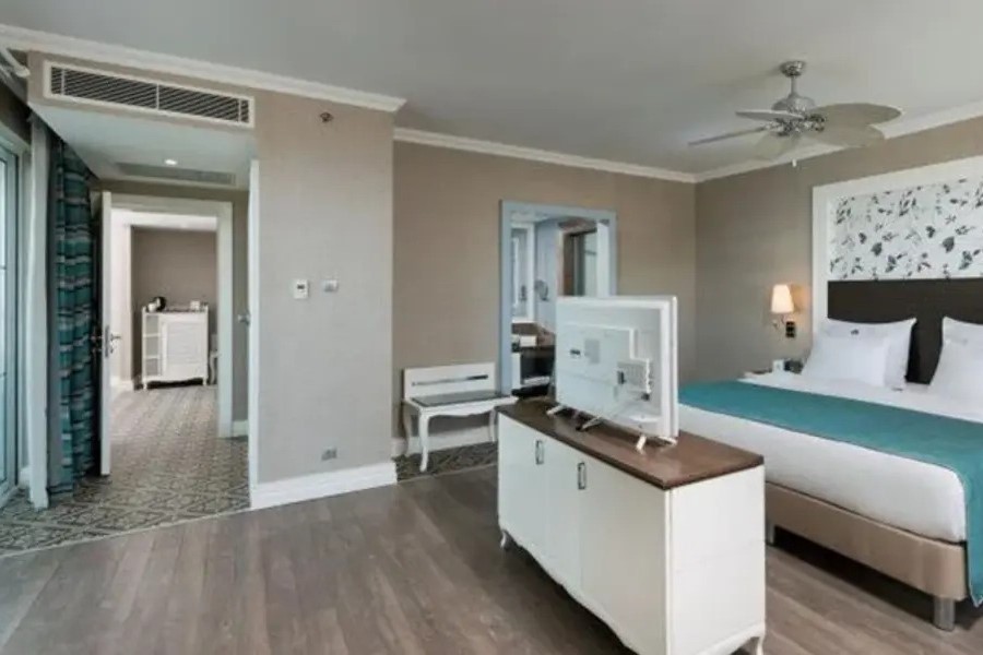 Rubi Platinum Spa Resort & Suites