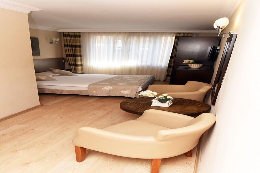 Marine House Boutique Hotel