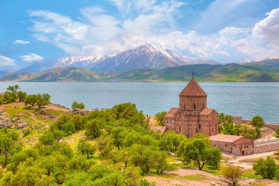 Uçaklı Doğu Anadolu İncileri Turu Çorlu Hareketli