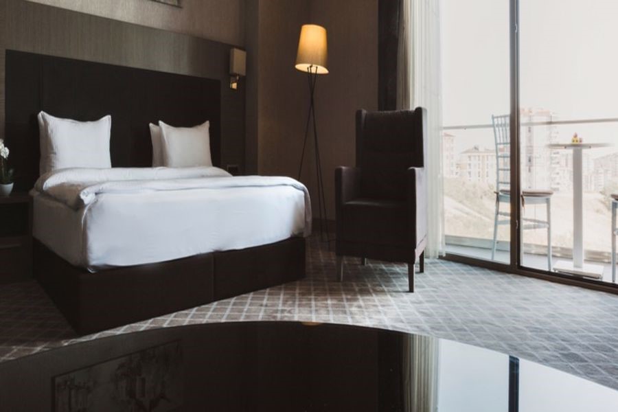 Hilly Hotel
