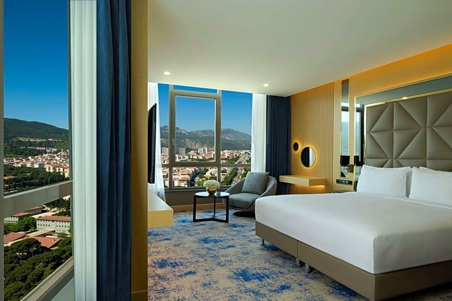 DoubleTree by Hilton Manisa