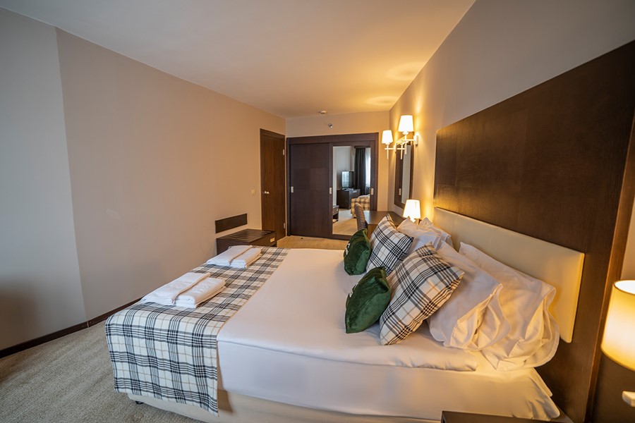 Karinna Hotel Convention Center & Spa 