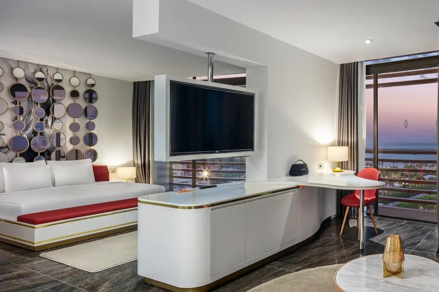 Nirvana Cosmopolitan