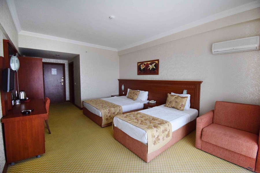Laphetos Beach Resort & Spa Hotel
