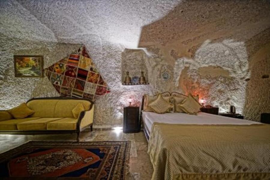 Sakura Cave Hotel