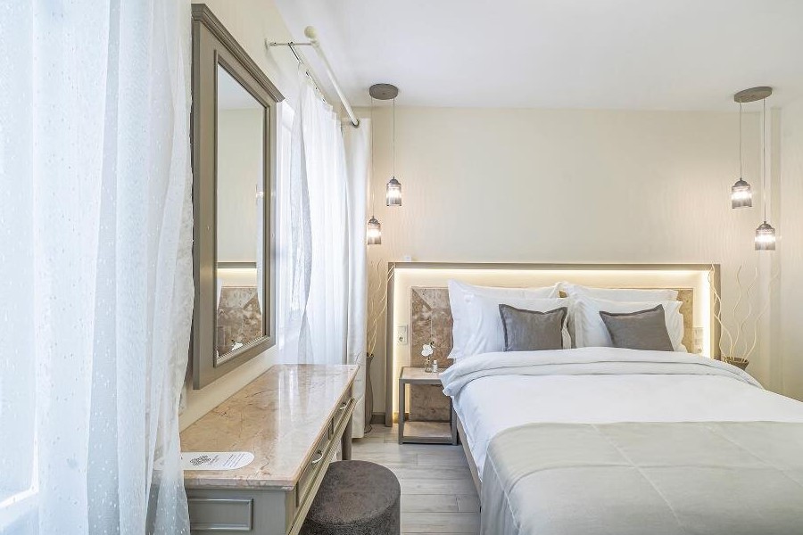 Elementa Boutique Hotel