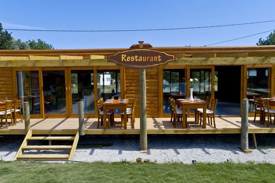 RESTAURAN