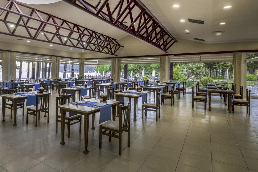 AMBROSSA ANA RESTORAN