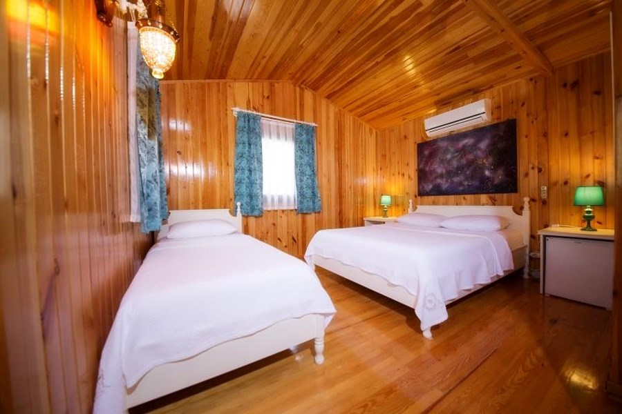 Bal Badem Bungalov