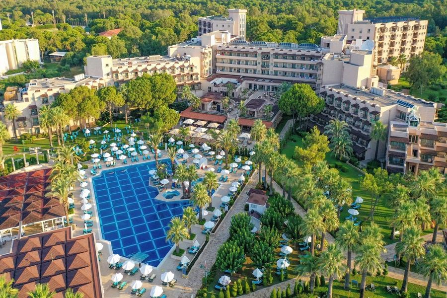 Crystal Tat Beach Golf Resort & Spa