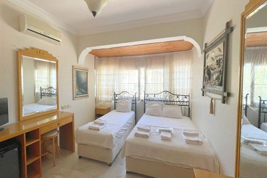 Antik Motel Alaçatı