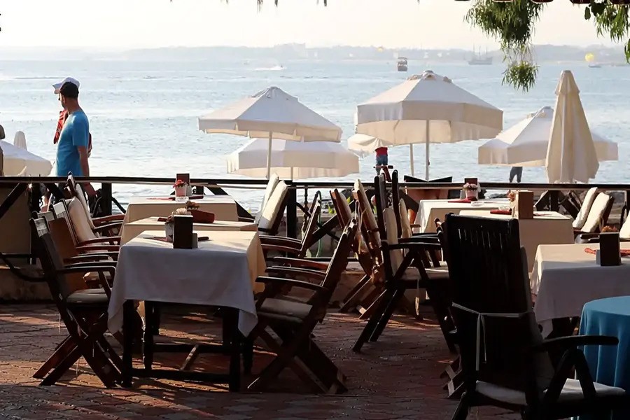 RESTORAN & BAR