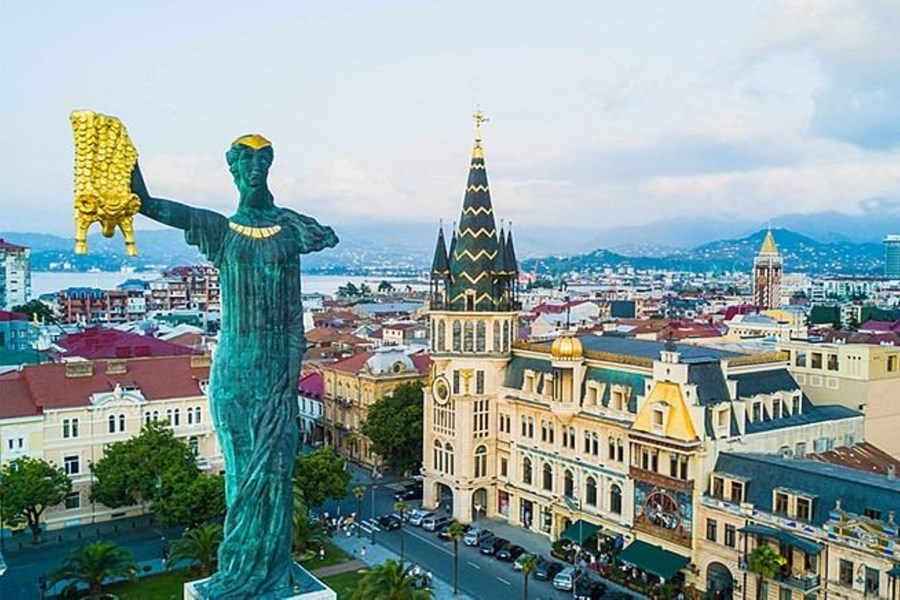 Uçaklı Karadeniz Rüyası Ve Batum Turu İstanbul Hareketli