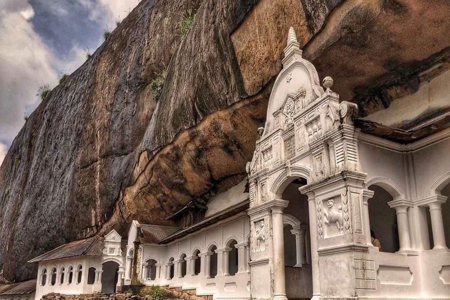 Elegant Sri Lanka Turu Jazeera Havayolları ile 5 Gece (CMB-CMB) FL001