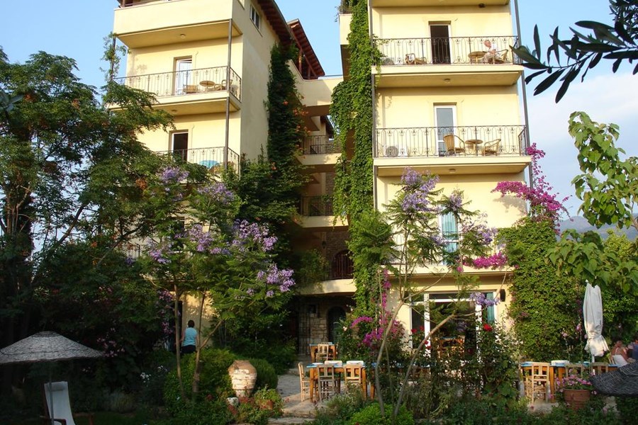 Emel Pension