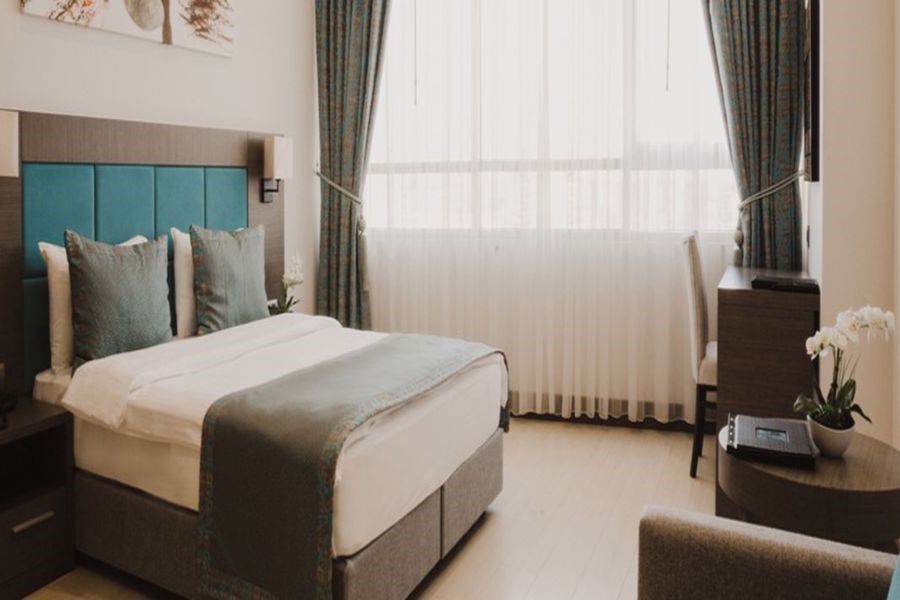 Hilly Hotel
