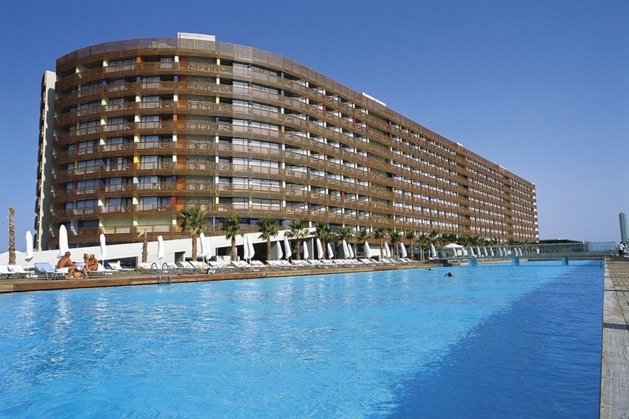 Nirvana Cosmopolitan