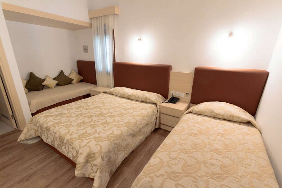 Acapulco Resort Convention Spa Hotel