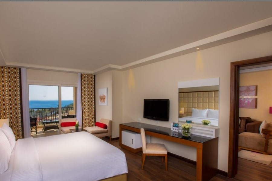 Grand Rotana Resort & Spa 
