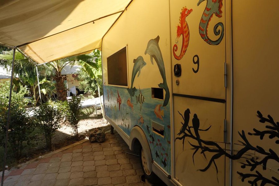 Golden Life Sand Beach Caravan