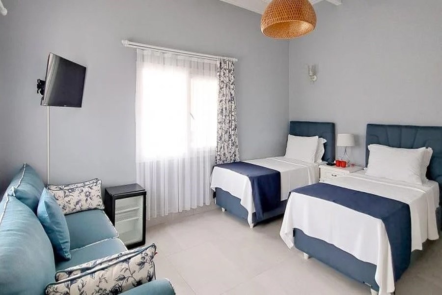 Otel Naturla Göl Evi Urla