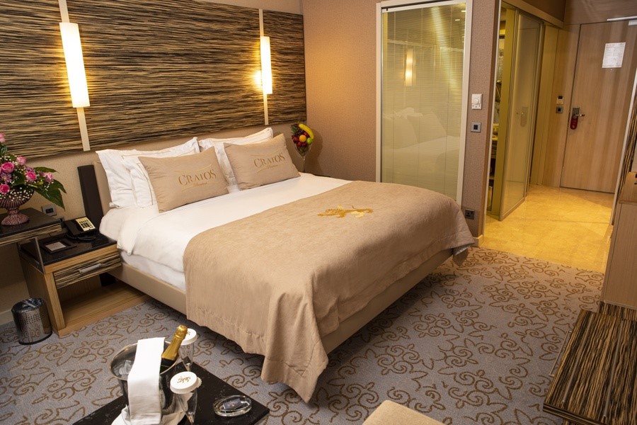 Cratos Premium Hotel & Casino & Port & Spa
