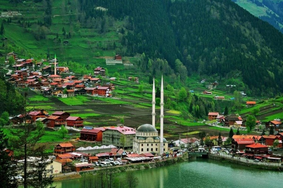 Karadeniz Yaylalar Ve Batum Turu 5 Gece Otel Konaklamalı Alanya Antalya Konya Çıkışlı Ramazan Bayramı Özel