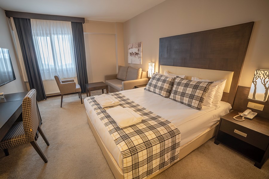 Karinna Hotel Convention Center & Spa 