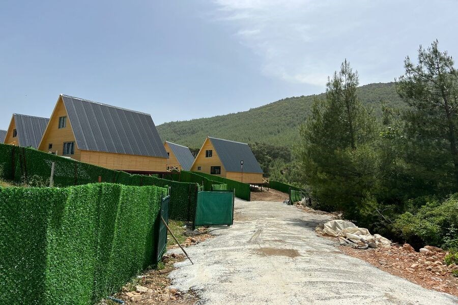 Göl Deluxe Kalkan Açılıyor..