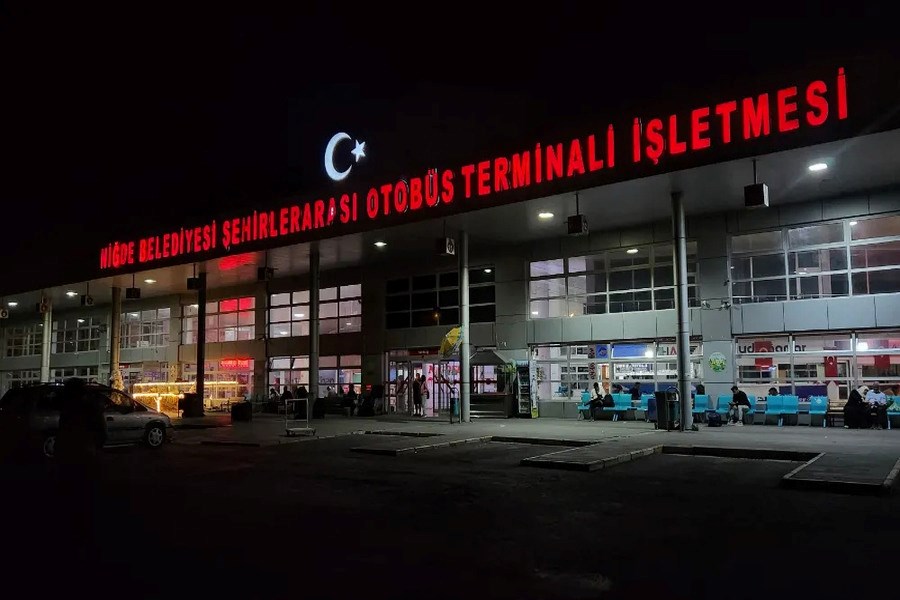 Kar Yağışı, Şehirlerarası Otobüs Seferlerini Aksattı