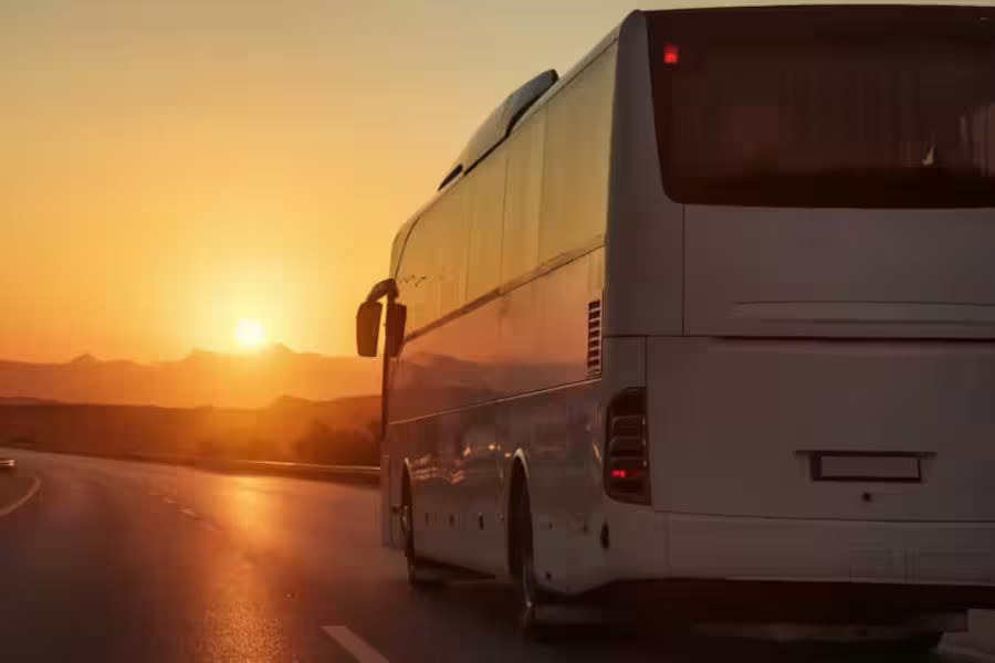 Otobüsle Gece Yolculuğu: Rahat ve Güvenli Bir Seyahat İçin İpuçları