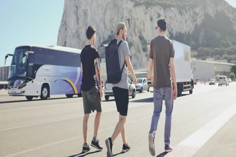 Otobüs Yolculuğunda Verimli Zaman Yönetimi: Seyahat Asistanım