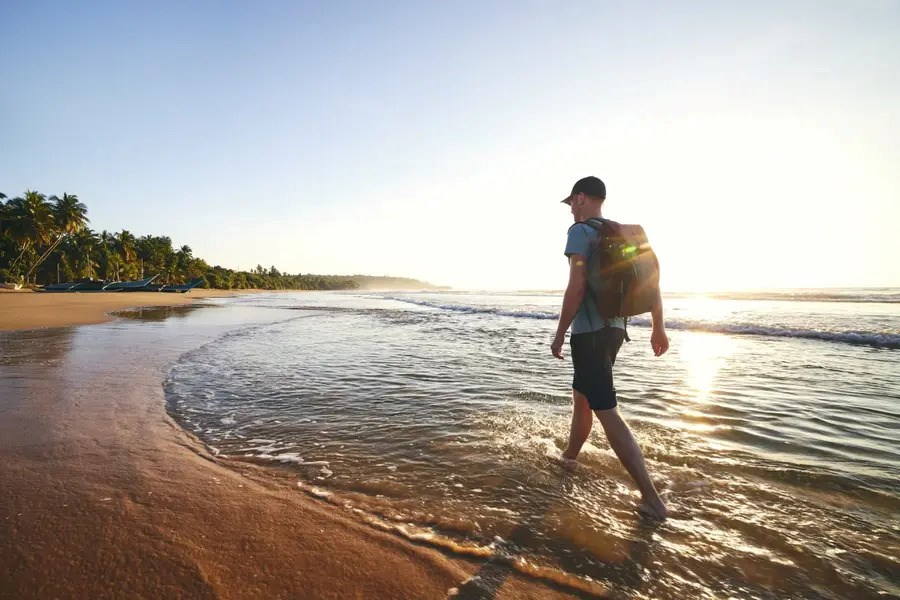 Yalnız Seyahat Edenler İçin Otobüs: Seyahat Asistanım ile Güvenli ve Özgür Bir Deneyim!